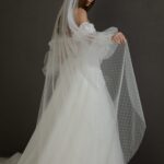Tulle dot veil with comb, width 1.5 m (59''), length 1,75 m (69'')