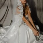 Tulle veil with wide lace trim IRAxx width 1.5 m (59'') length 1 m (39'')